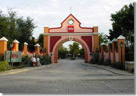 Eingang Hotel RIU Yucatan