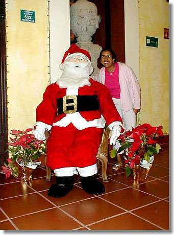 Der Weihnachtsmann ist auch im Hotel RIU Yucatan