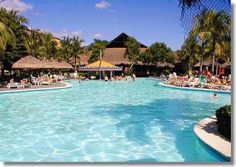 Hotel RIU Yucatan - Pool