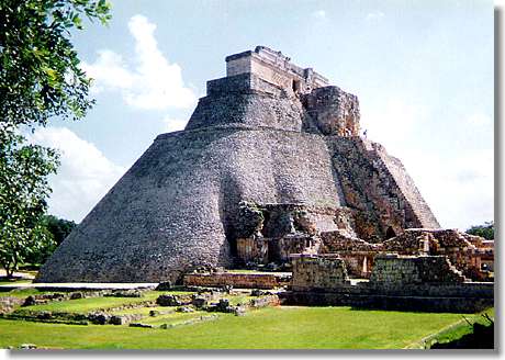 Uxmal - Pyramide des Wahrsagers