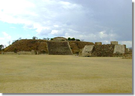 Umkreissuche: Monte Albn - Sdplattform