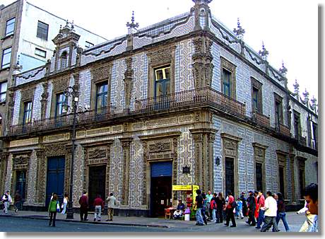 Umkreissuche: Casa de los Azulejos in Mexiko-Stadt