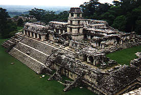 Palacio (Palast) in Palenque